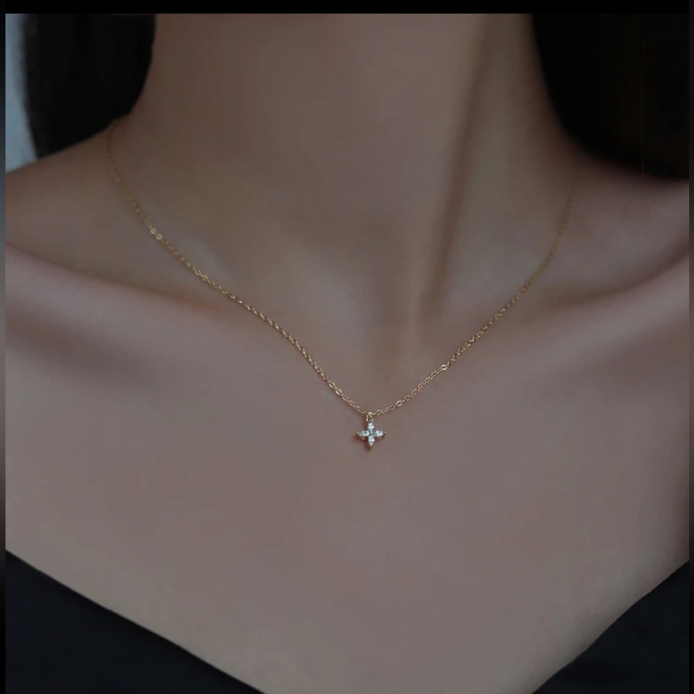 14k gold plated four leaf clover necklace